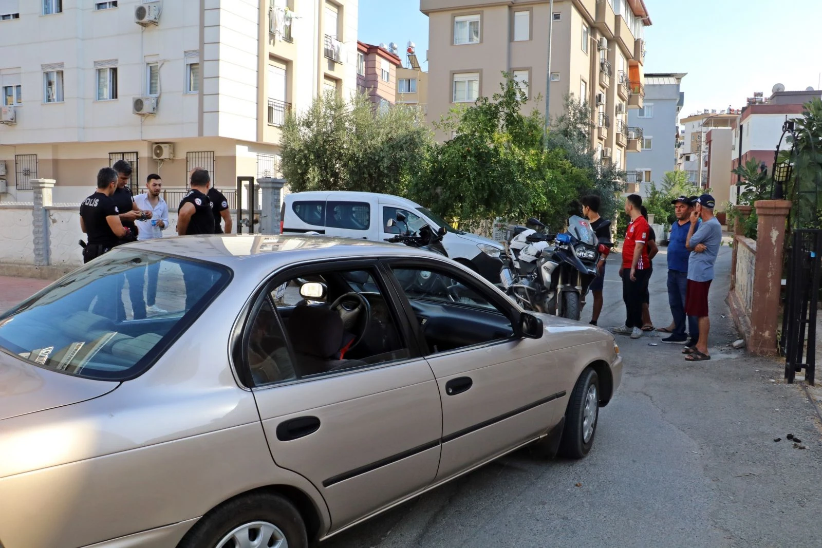 El frenini çekip ‘devletten kaçılmaz’ dedi, dost kazığını yedi