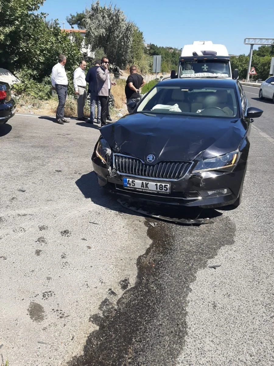 AK Parti'li vekiller kazada yaralandı