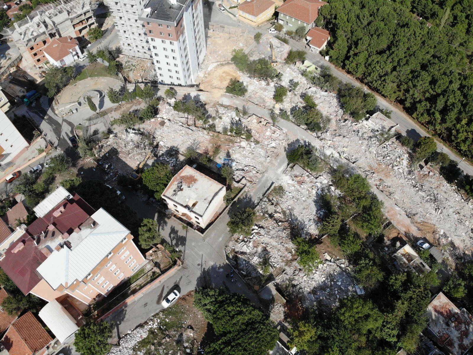 İstanbul’da yıkılan korku evleri havadan görüntülendi