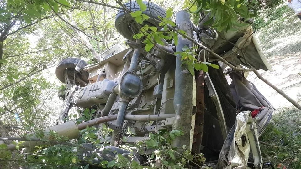 Feci kazada hayatı kaybedenler yan yana toprağa verildi