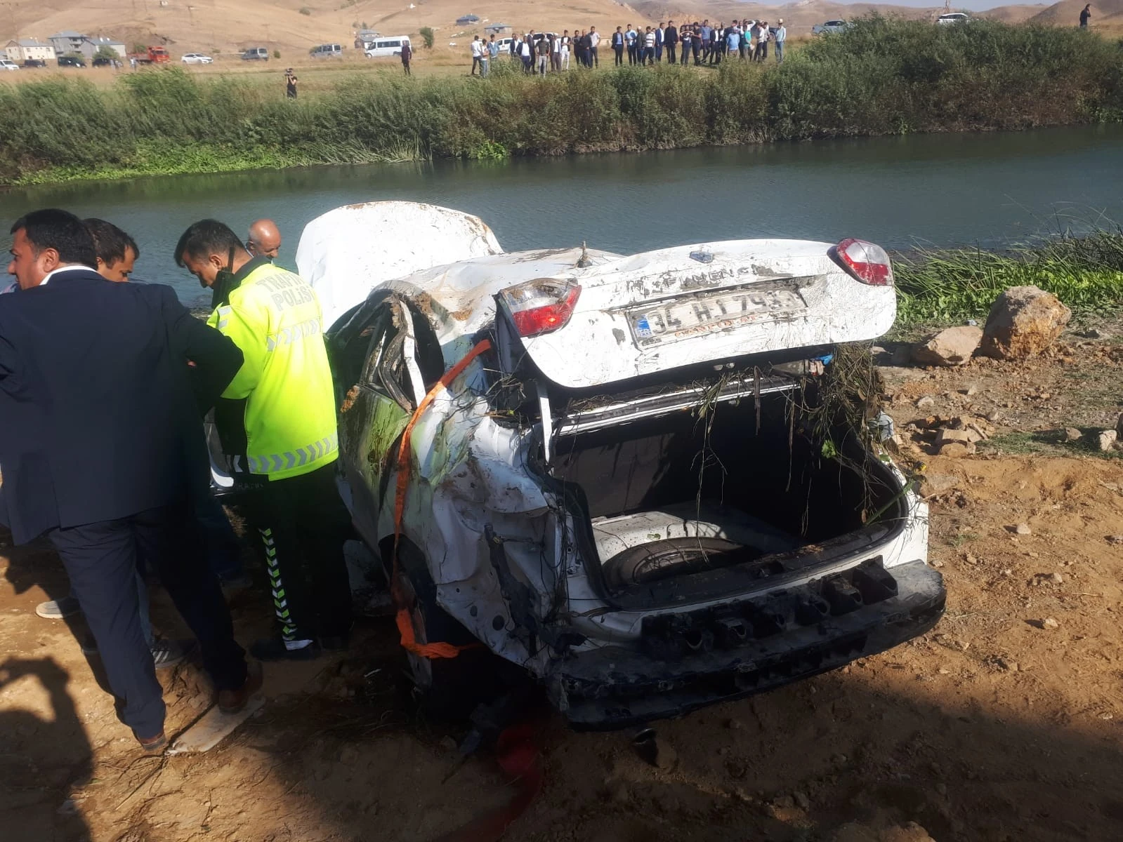 Virajı alamayan otomobil takla attı: 3 ölü, 2 yaralı