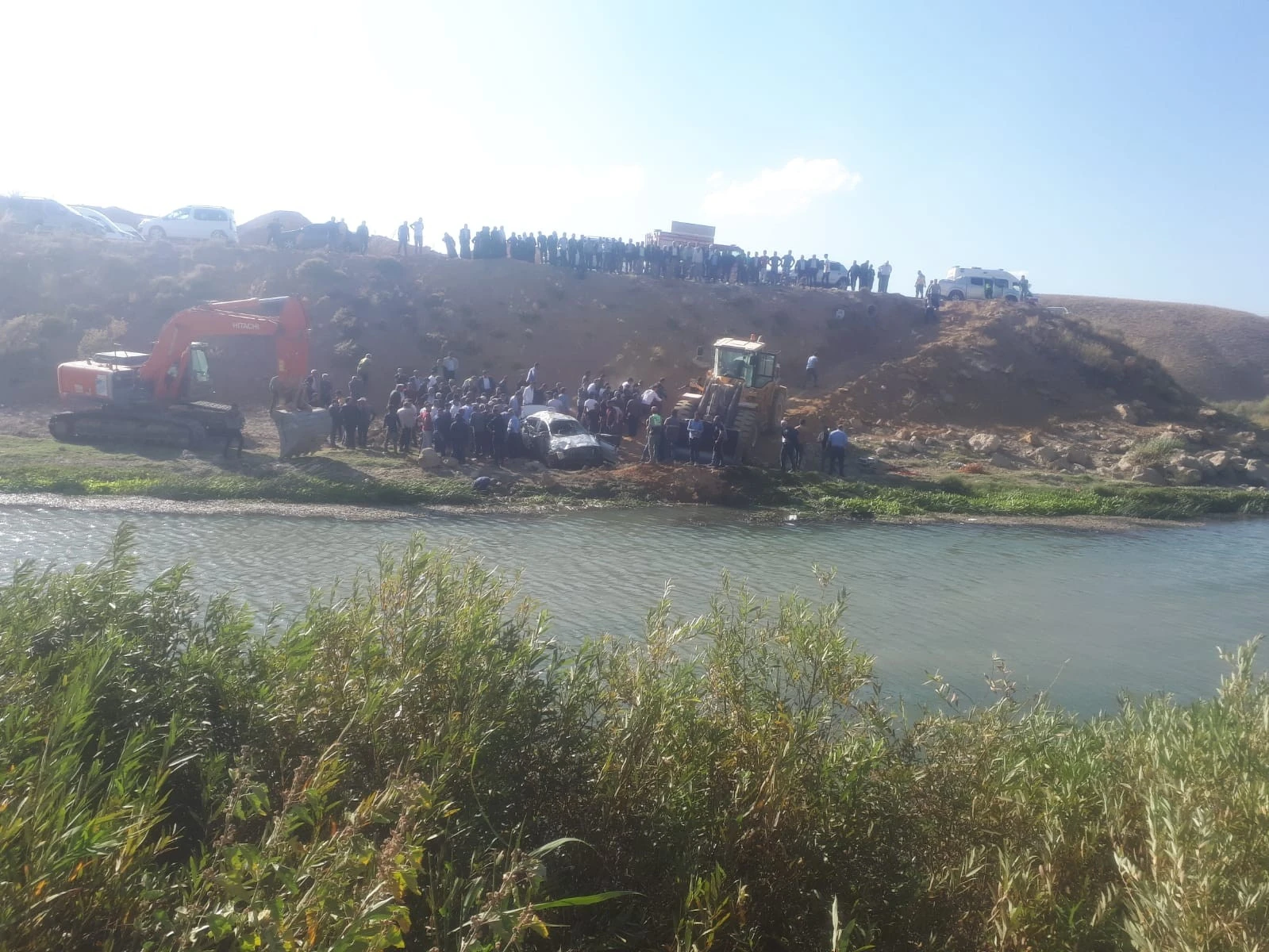 Virajı alamayan otomobil takla attı: 3 ölü, 2 yaralı