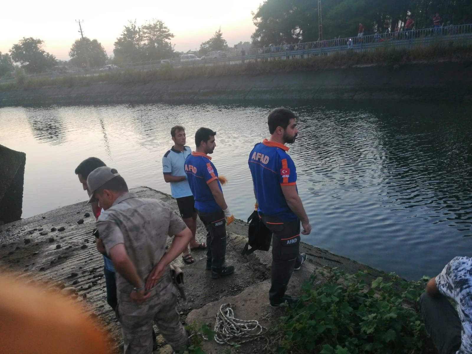 Kovayla su almak isterken canından oldu