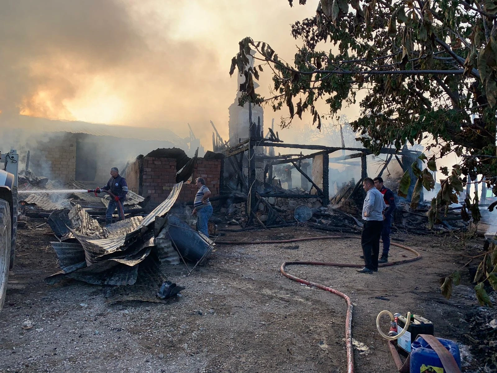 Patlayan mutfak tüpü can aldı