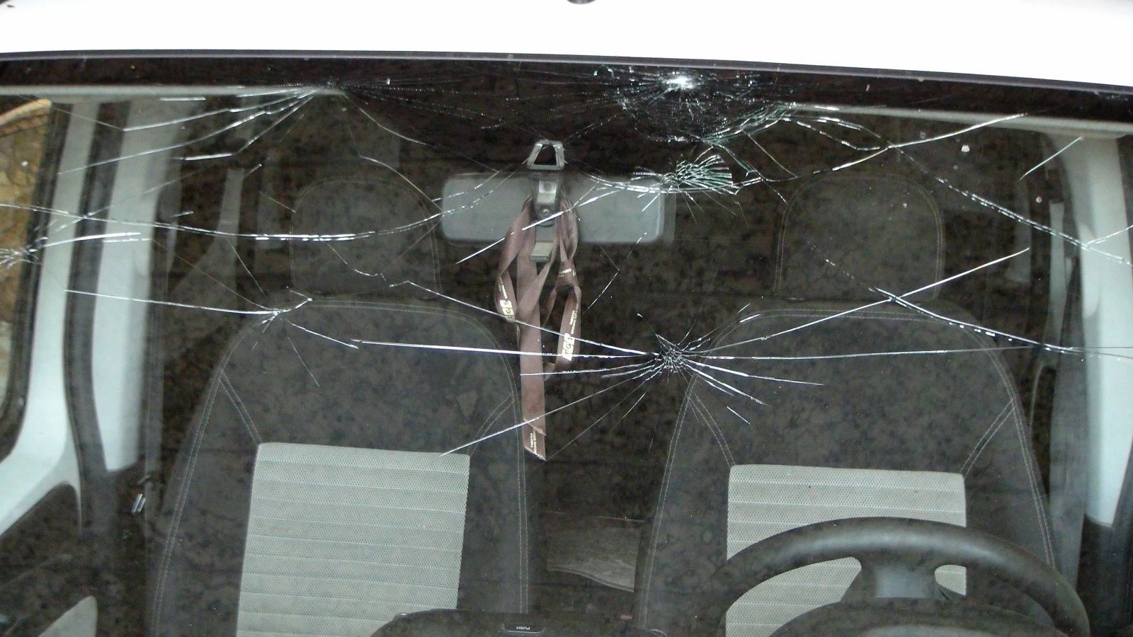 Gece 4'de başladı! Ortalık savaş alanına döndü