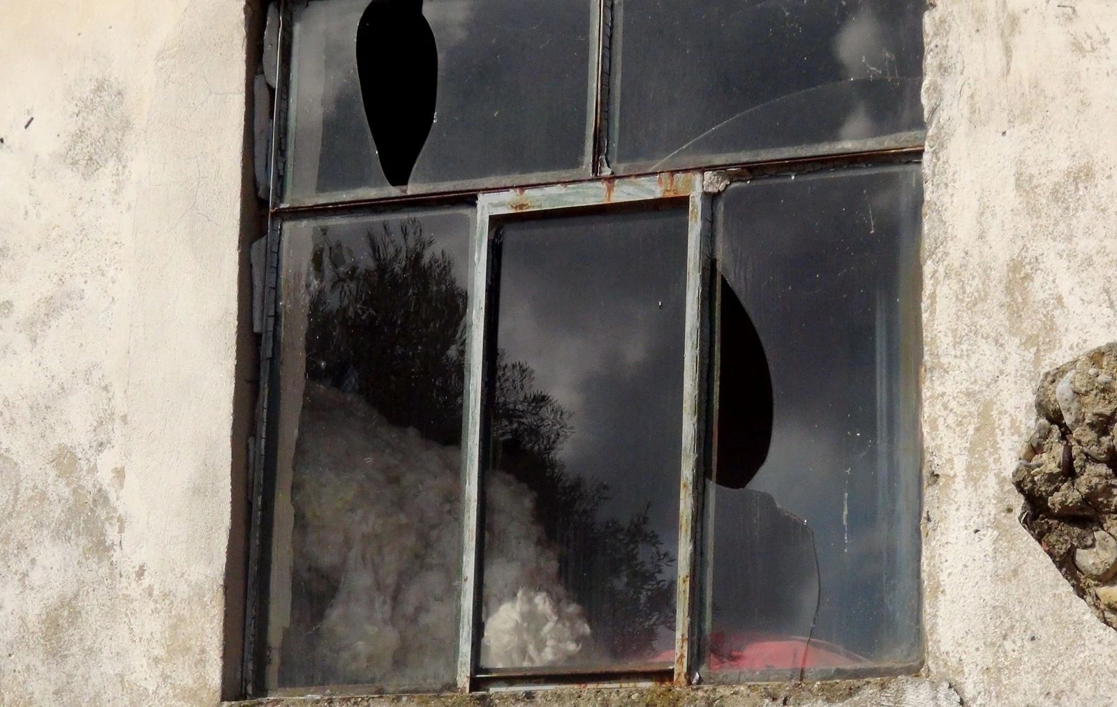 Gece 4'de başladı! Ortalık savaş alanına döndü