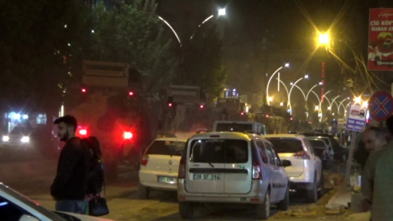 Sınırda hareketli saatler! Sevkiyat hızlandı