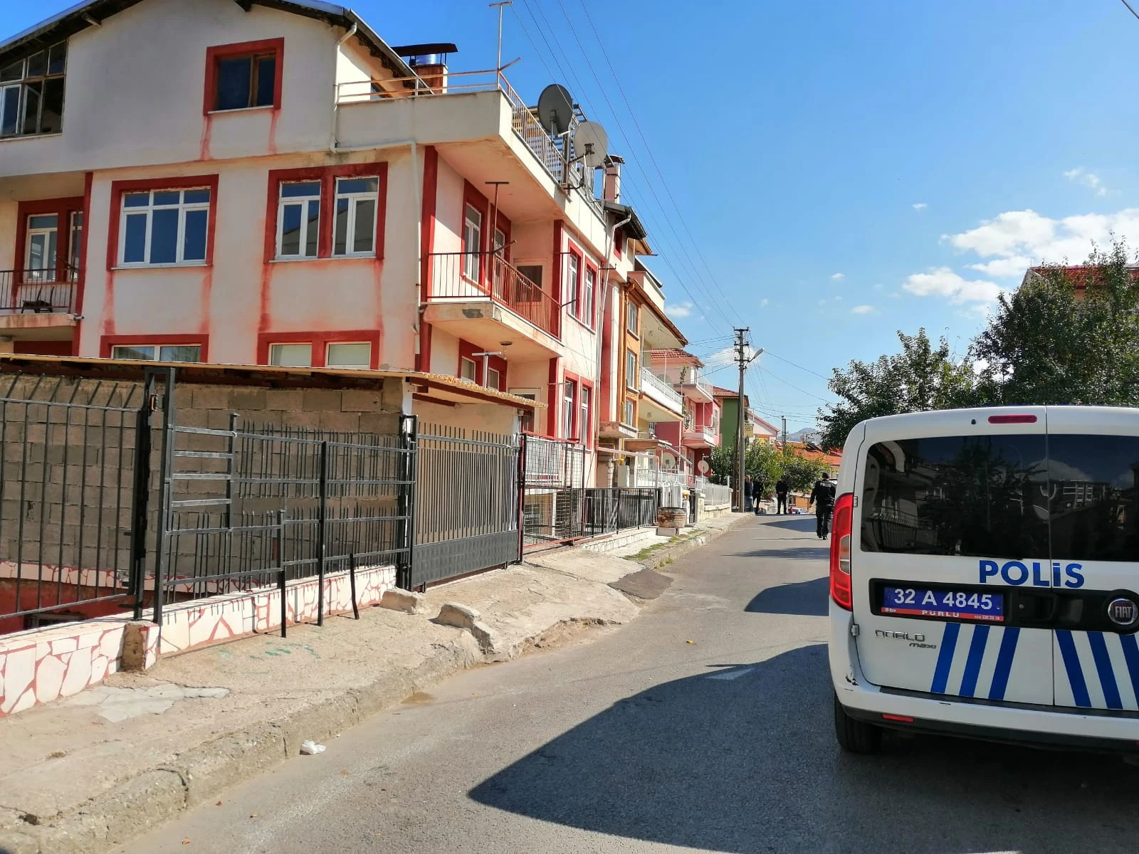 Pompalı tüfekle rastgele ateş açtı! Polis alarma geçti
