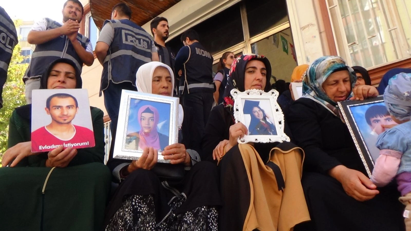 HDP il binasındaki eylem 38’inci gününde