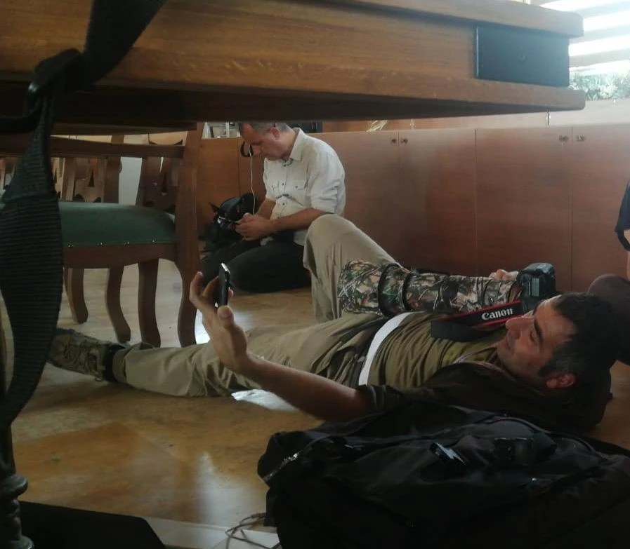 YPG'den gazetecilerin bulunduğu alana keskin nişancılarla saldırı: 2 yaralı