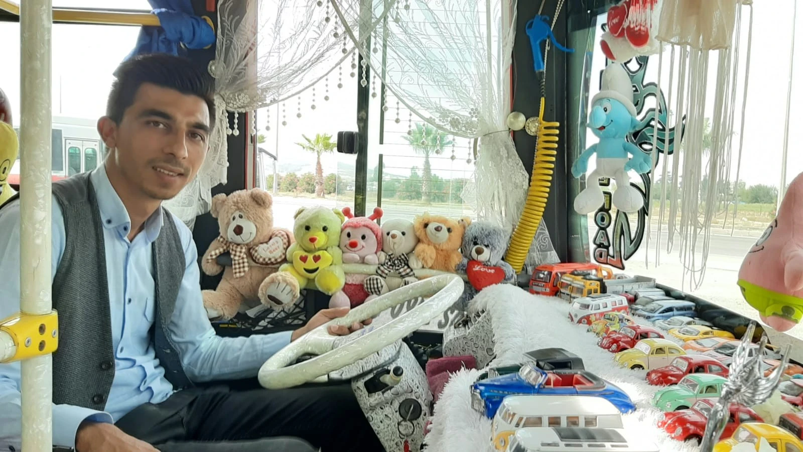 Çocuklar bu otobüsten inmek istemiyor