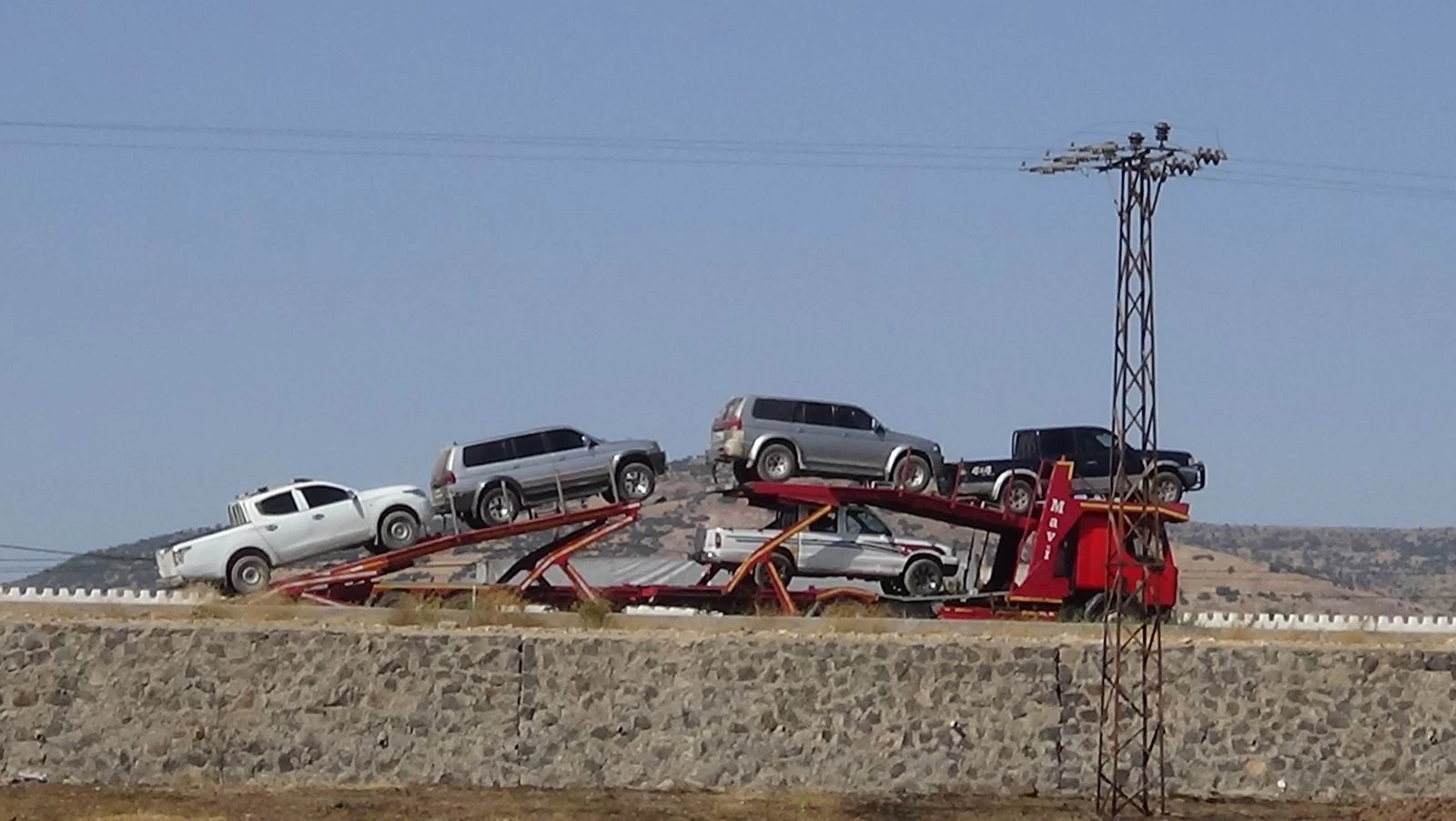 'Barış Pınarı' harekatı için Suriye Milli Ordusu askerleri Şanlıurfa'ya hareket etti