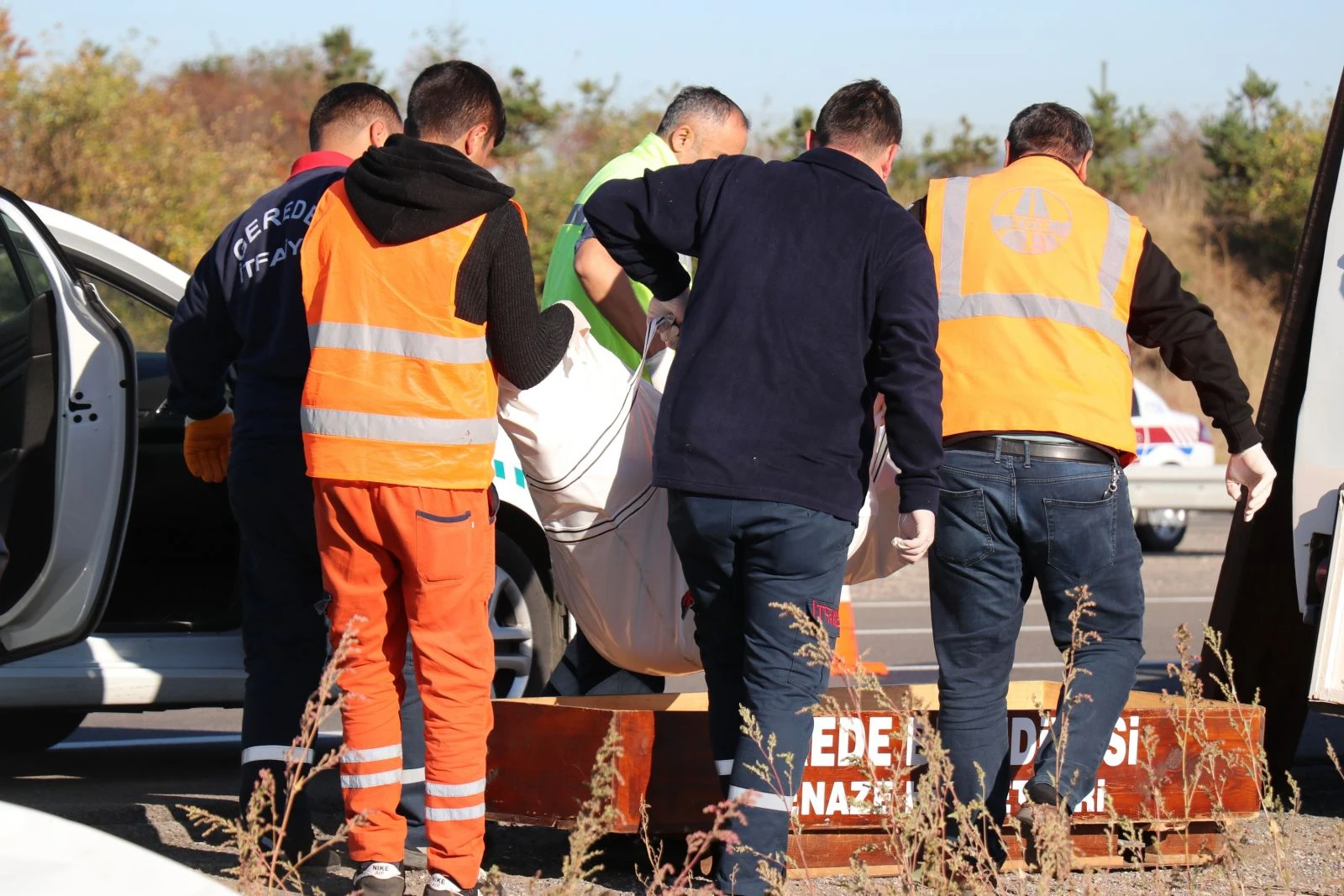 TEM’de feci kaza: Ölü ve yaralılar var