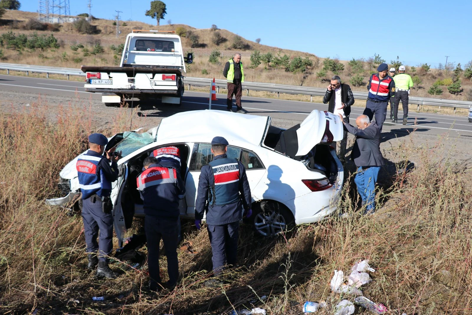 TEM’de feci kaza: Ölü ve yaralılar var