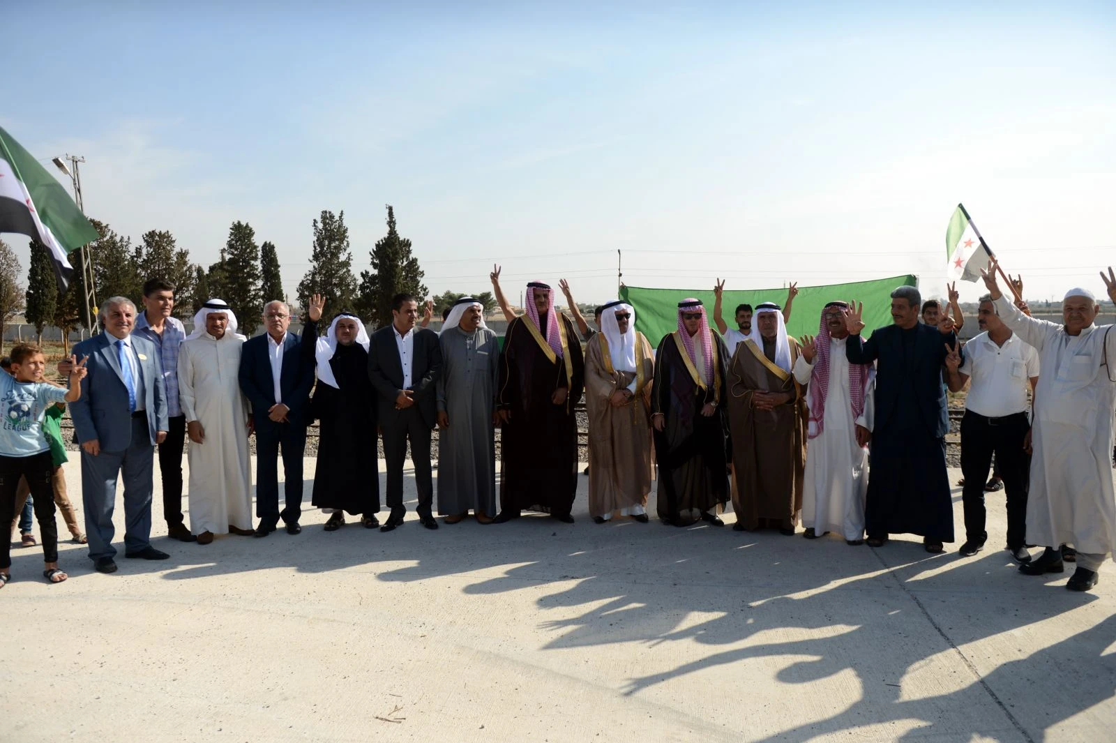 Suriyeli aşiret liderlerinden sınırın sıfır noktasında harekata destek