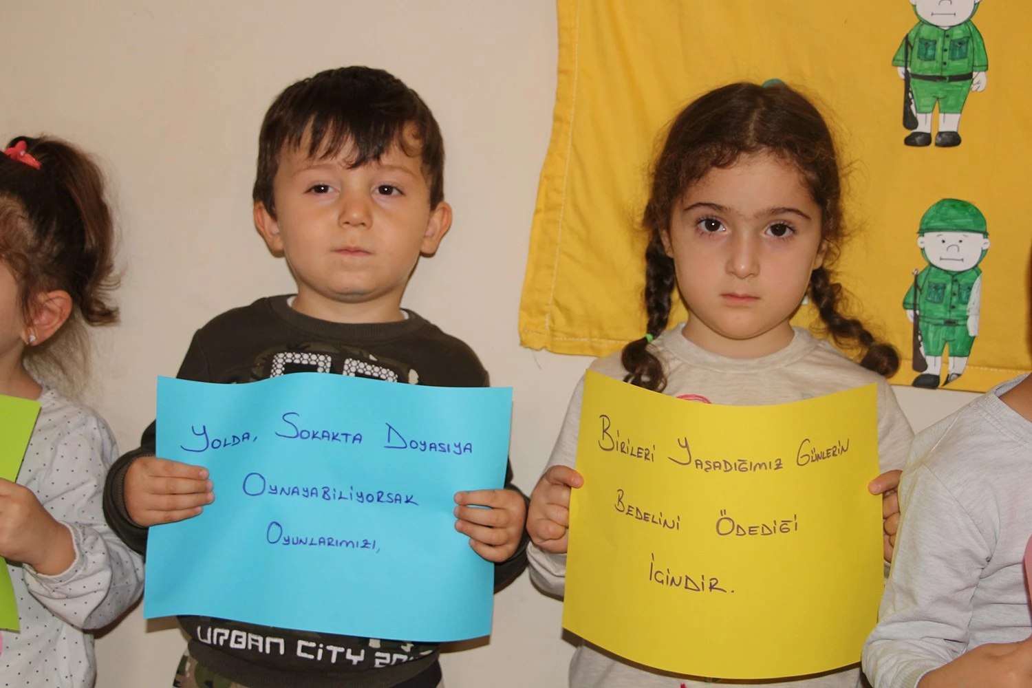 Minik öğrencilerden Mehmetçik’e duygulandıran destek