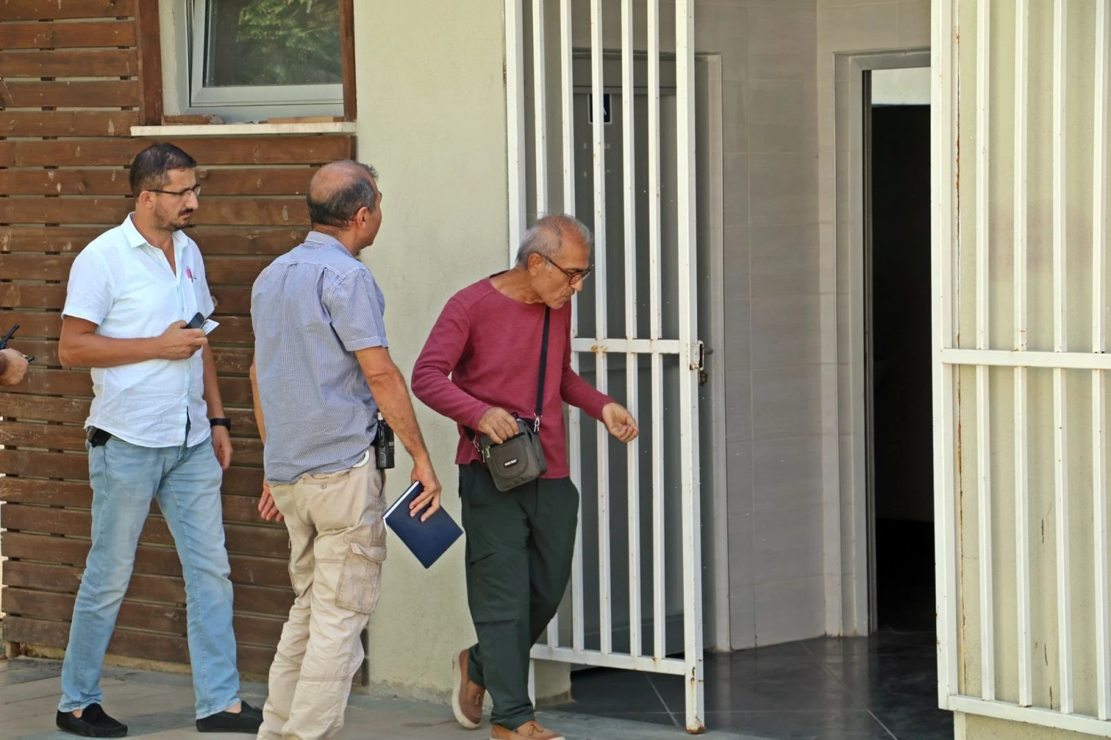 Yaşlı adama tuvalette kabusu yaşattı, 3 gün kaçabildi