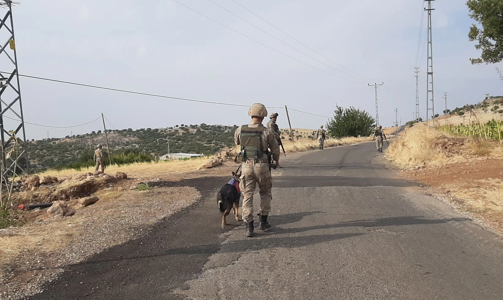 Şehit polisin kanı yerde kalmadı