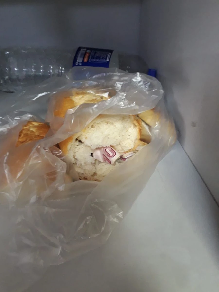 Hırsız çaldığı paraları böyle saklamış