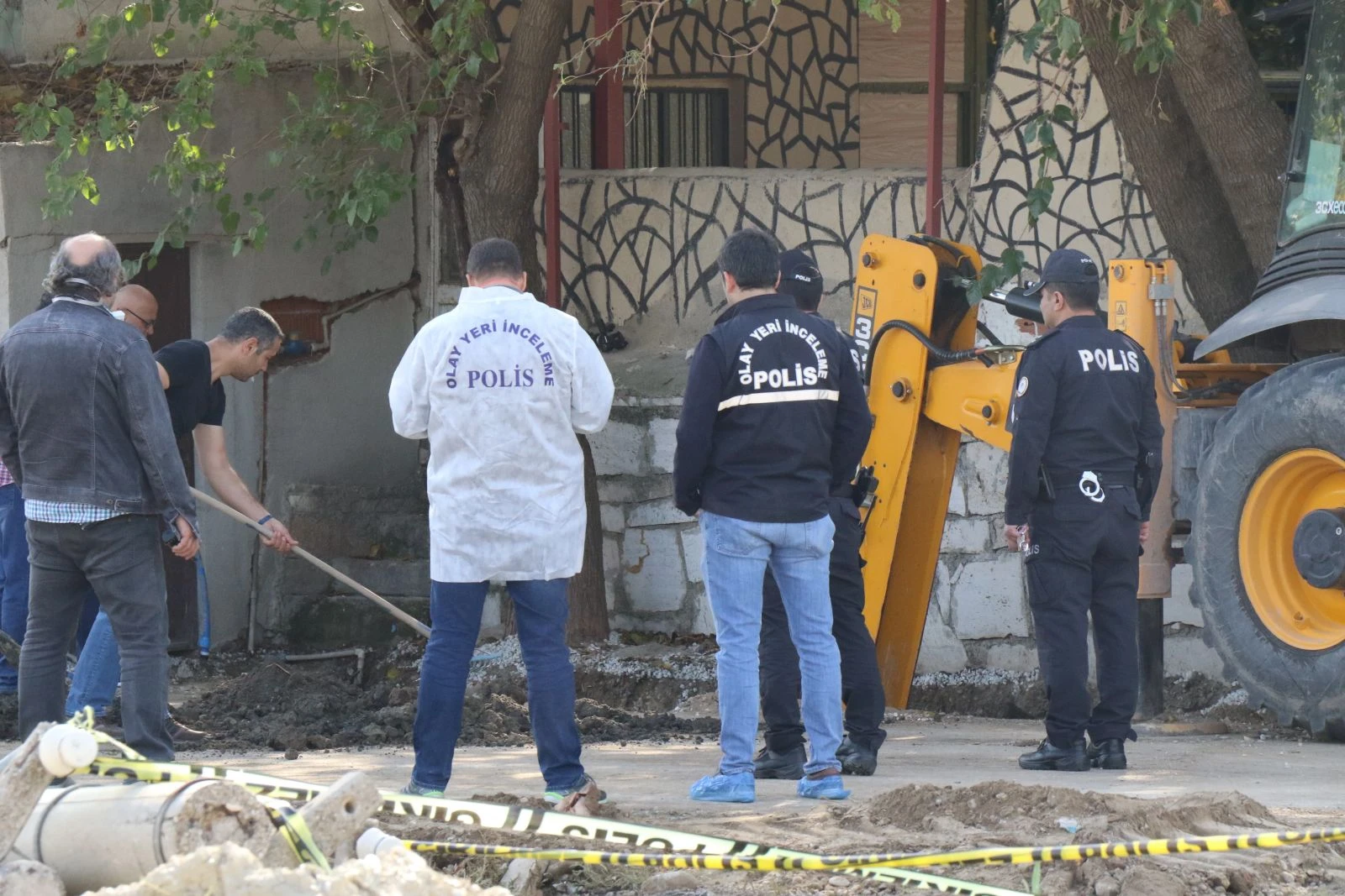 İş makinesi ile 2 gün ceset aradılar! Cezaevinde yerini itiraf etti