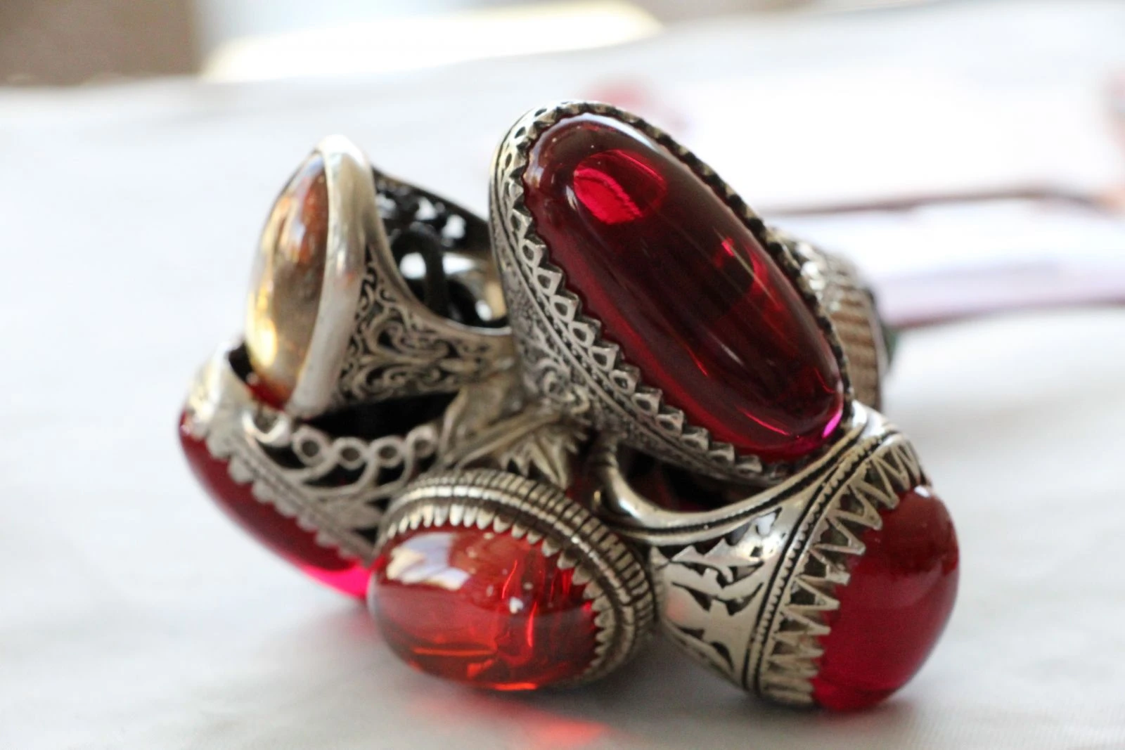 Tespih hastalığı aracından ettirdi