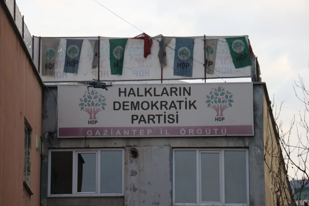 HDP’ye şafak vakti dev operasyon