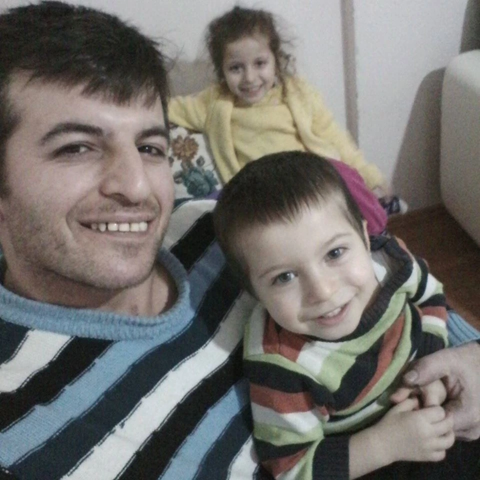 Bayburt'ta yürek yakan yangın: İki kardeşin ardından geriye sadece fotoğrafları kaldı