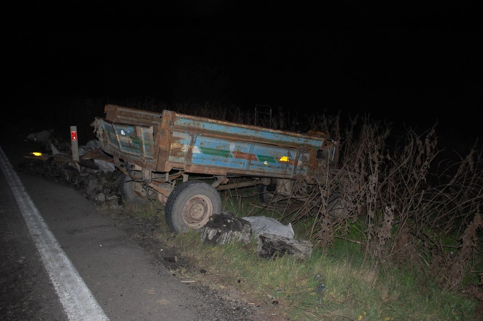 Otomobil patpatla çarpıştı