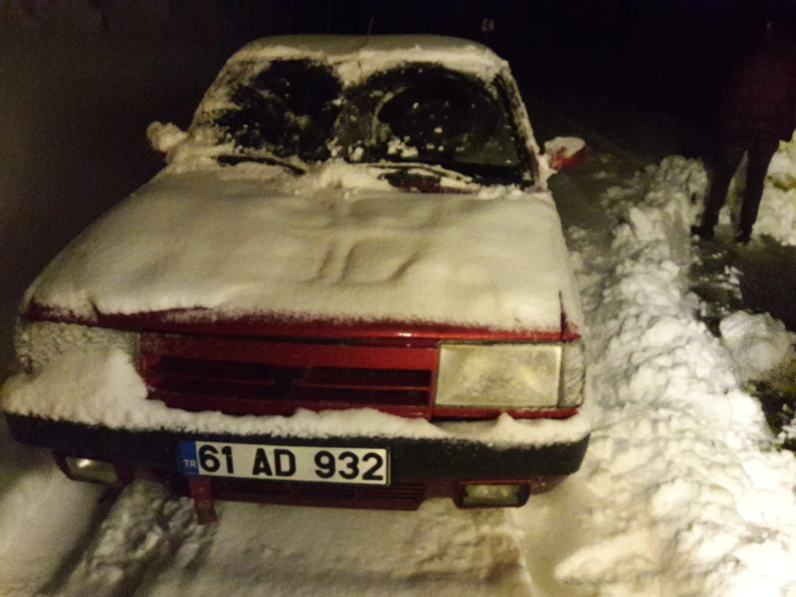 Kar sürücülere zor anlar yaşattı