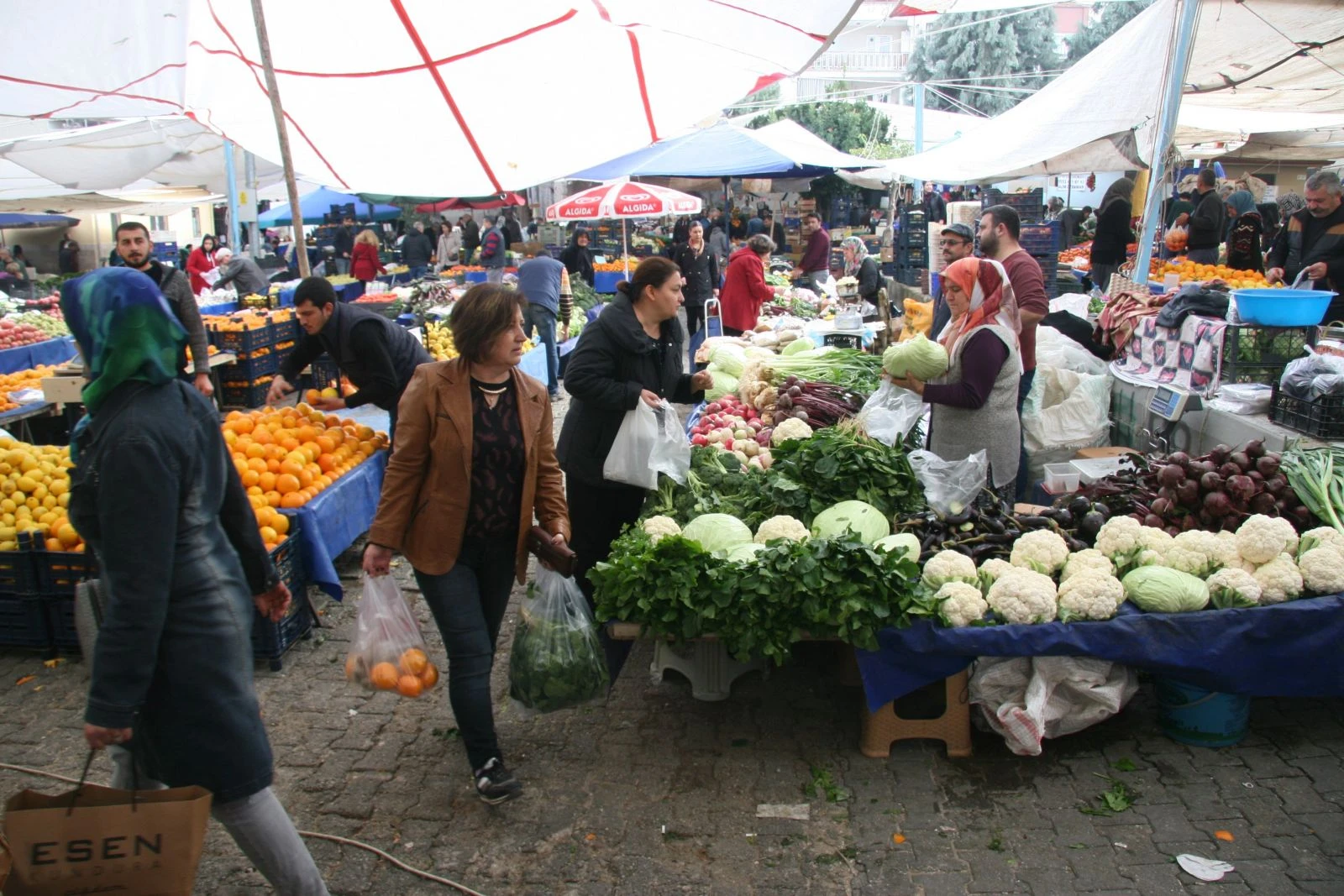 Havalar soğudu, sebze ve meyvede fiyatlar arttı
