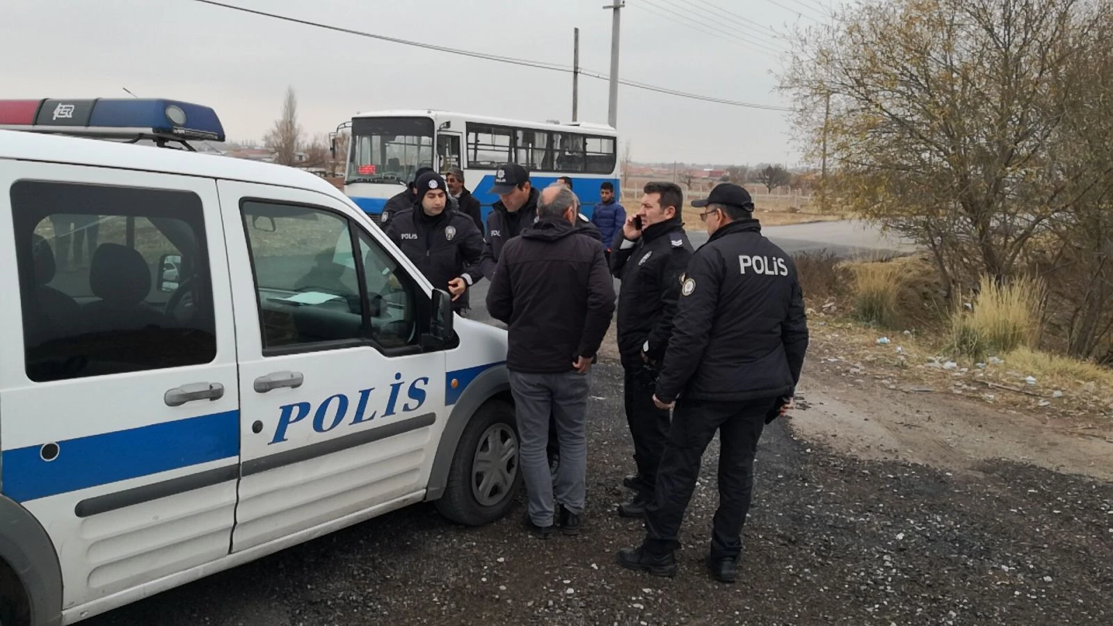 Otobüsün içinde kalp krizi geçirerek hayatını kaybetti