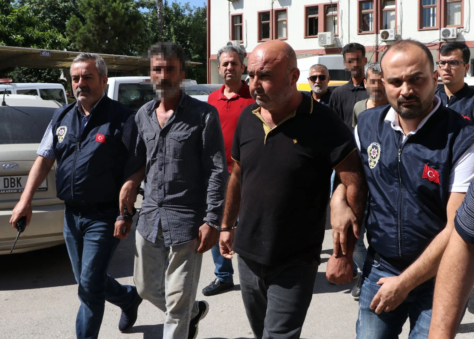 Annesi babası tarafından öldüren gençten duygulandıran sözler