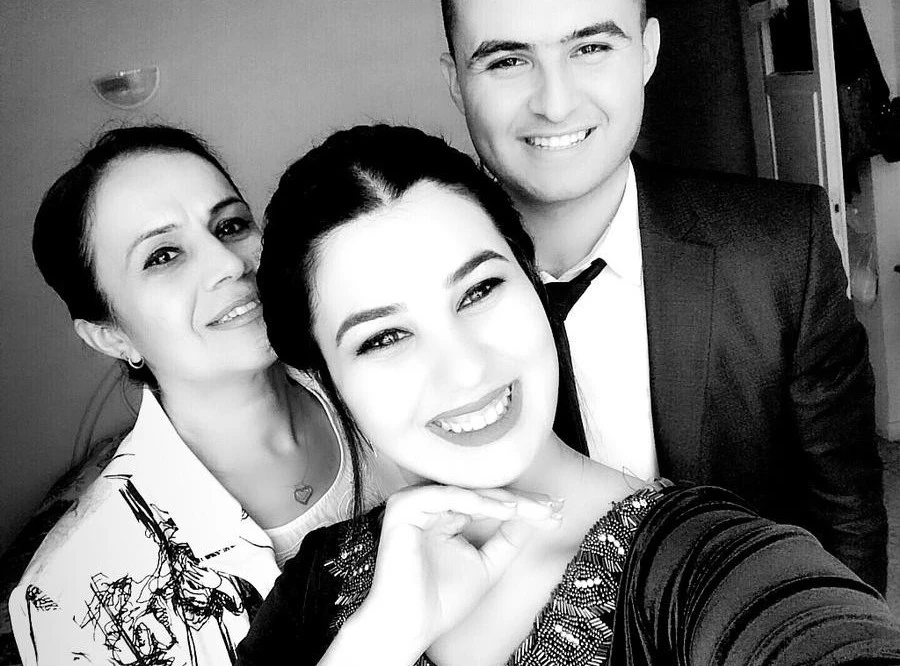 Annesi babası tarafından öldüren gençten duygulandıran sözler