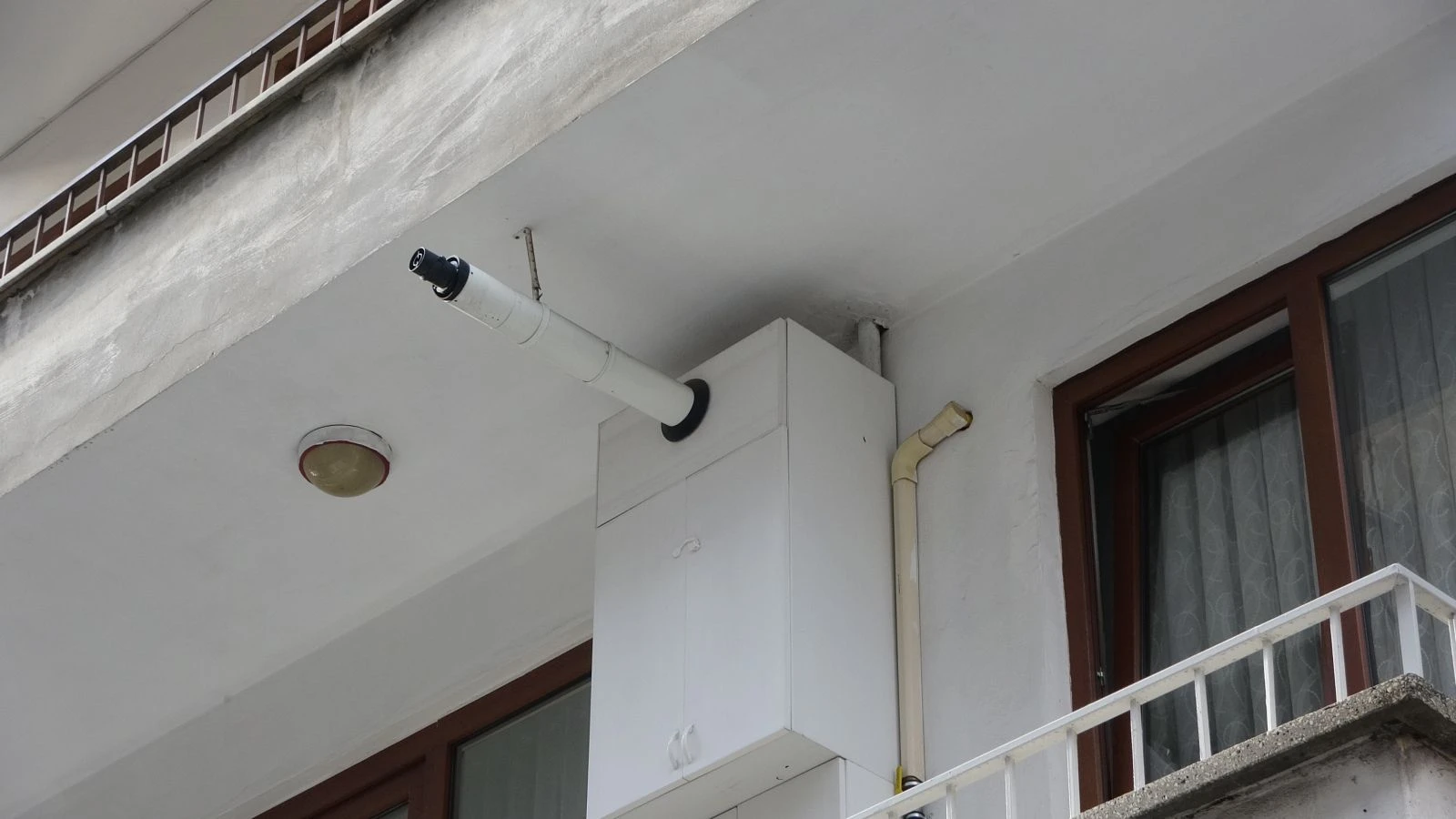 Yaşlı çift, sobadan çıkan gazdan zehirlenerek hayatını kaybetti