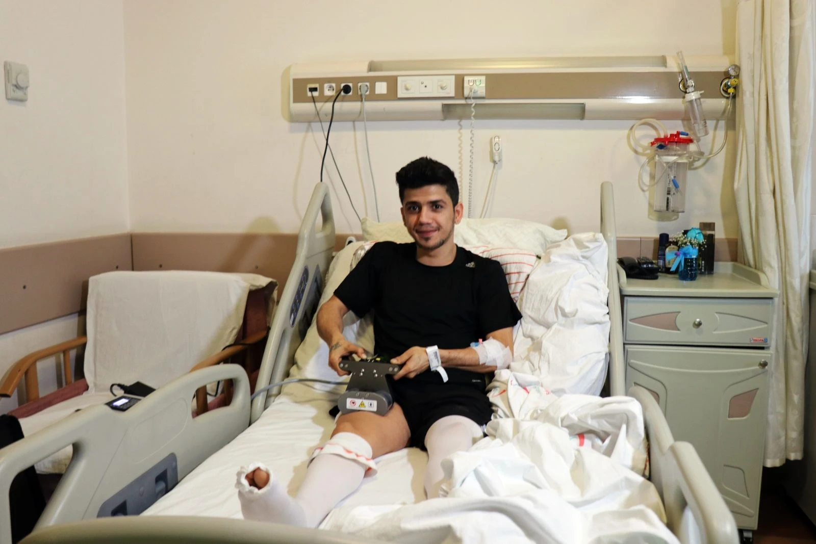 Bir ilke imza atılarak boy uzatma ameliyatı gerçekleştirildi