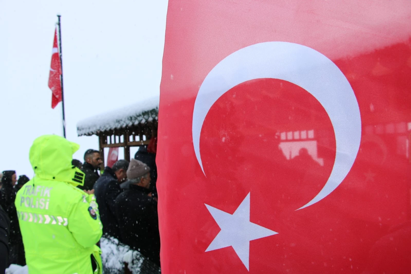 Şehit Fethi Sekin, şehadetinin 3. yılında kabri başında anıldı