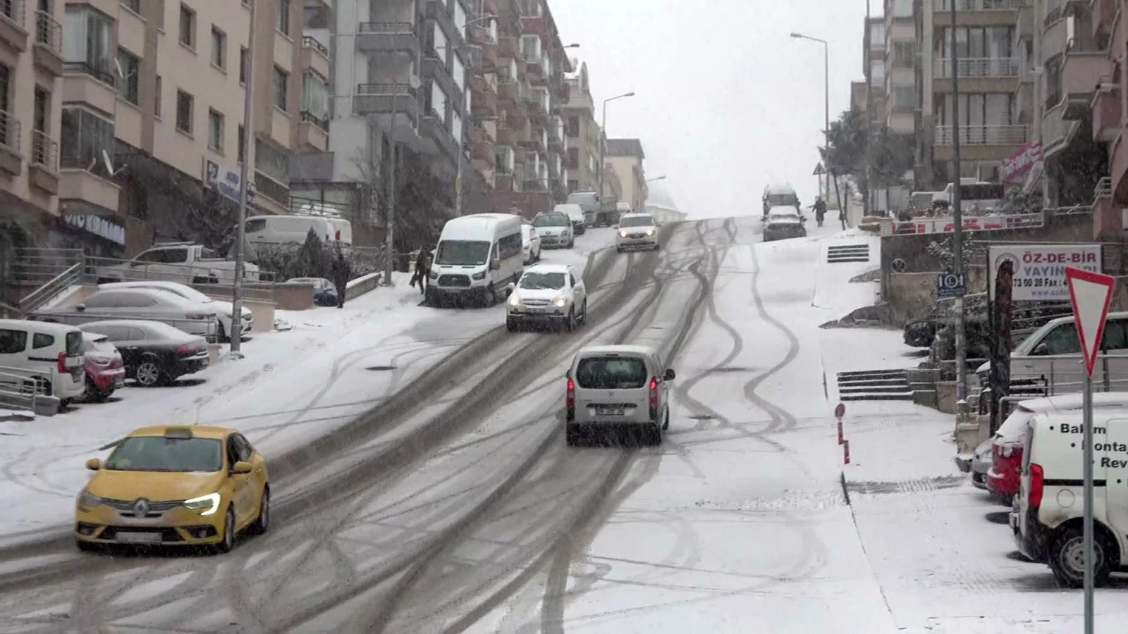 Ankara'da kar yağışı