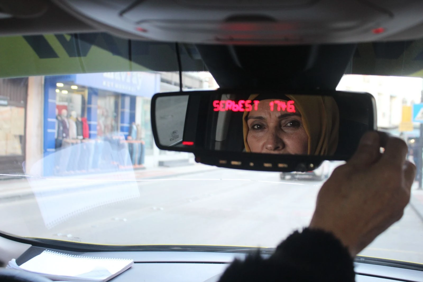 26 yıllık deneyimi, 52 yaşında taksici yaptı!