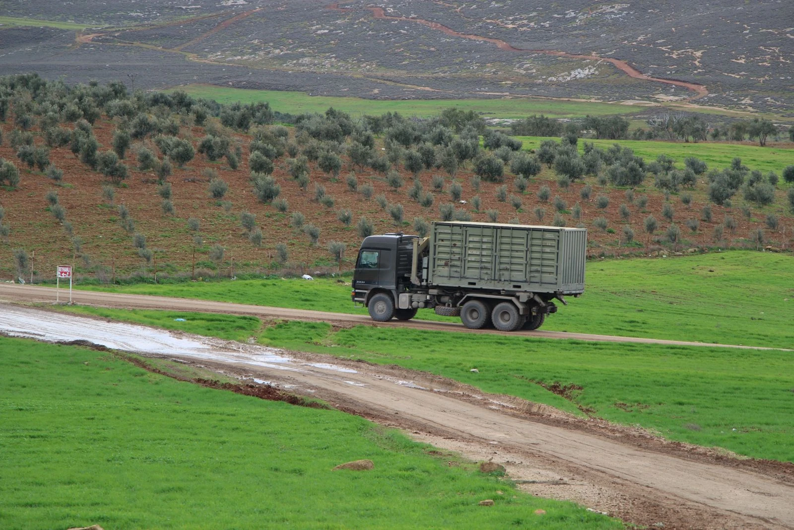 Suriye sınırına mühimmat sevkiyatı