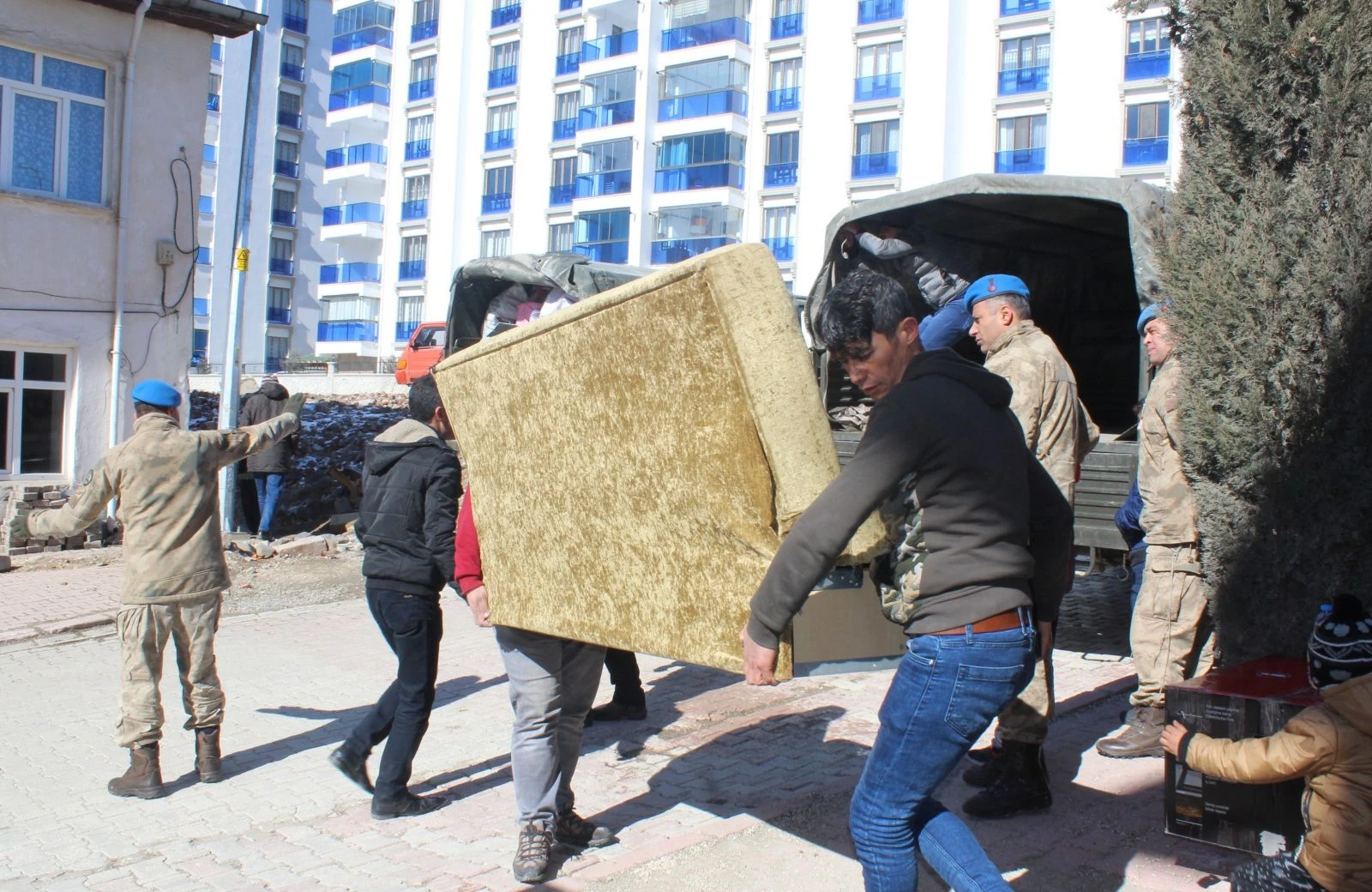 Bakan Soylu'nun açıkladığı hizmet deprem bölgesinde başladı