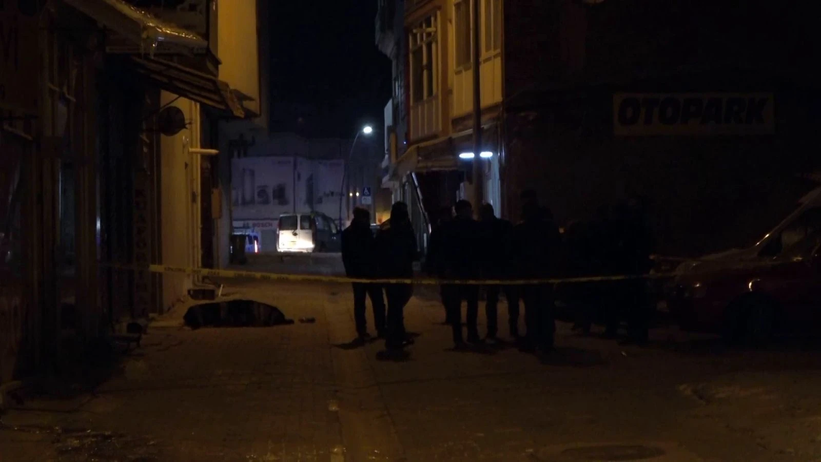 Çatıdan düşen yaşlı kadın hayatını kaybetti