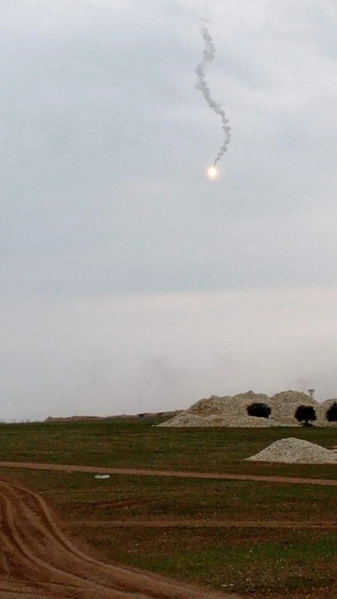 Münbiç'te SMO ile teröristler arasında çatışma