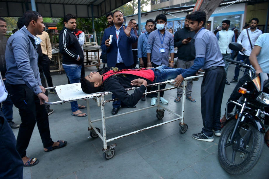 Hindistan’da protestoların bilançosu ağırlaşıyor