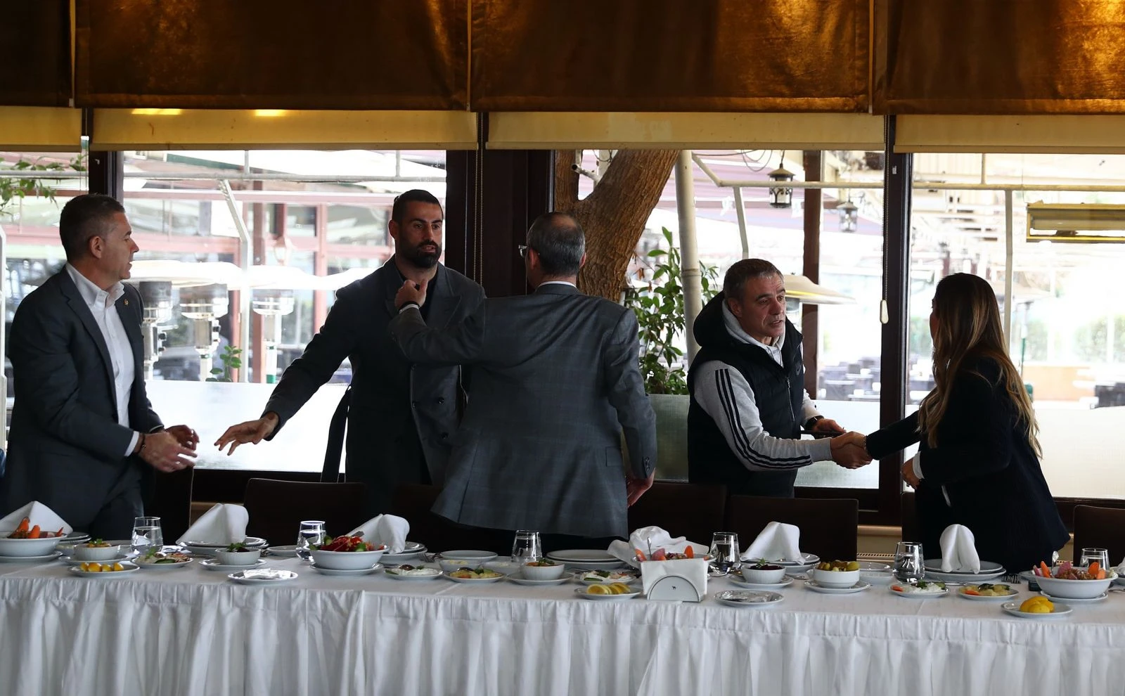 Fenerbahçe, moral yemeğinde bir araya geldi