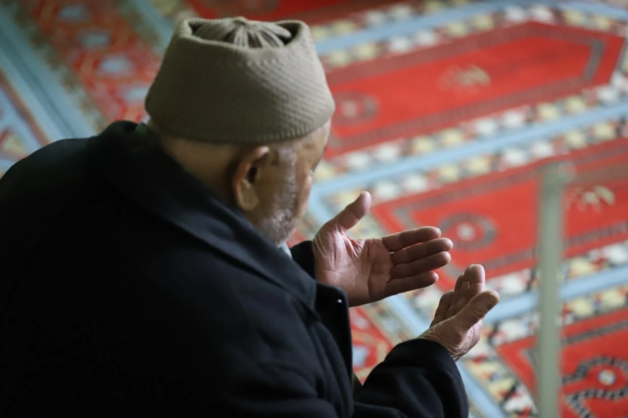 Sabah namazında şehitler için Kur’an-ı Kerim okundu