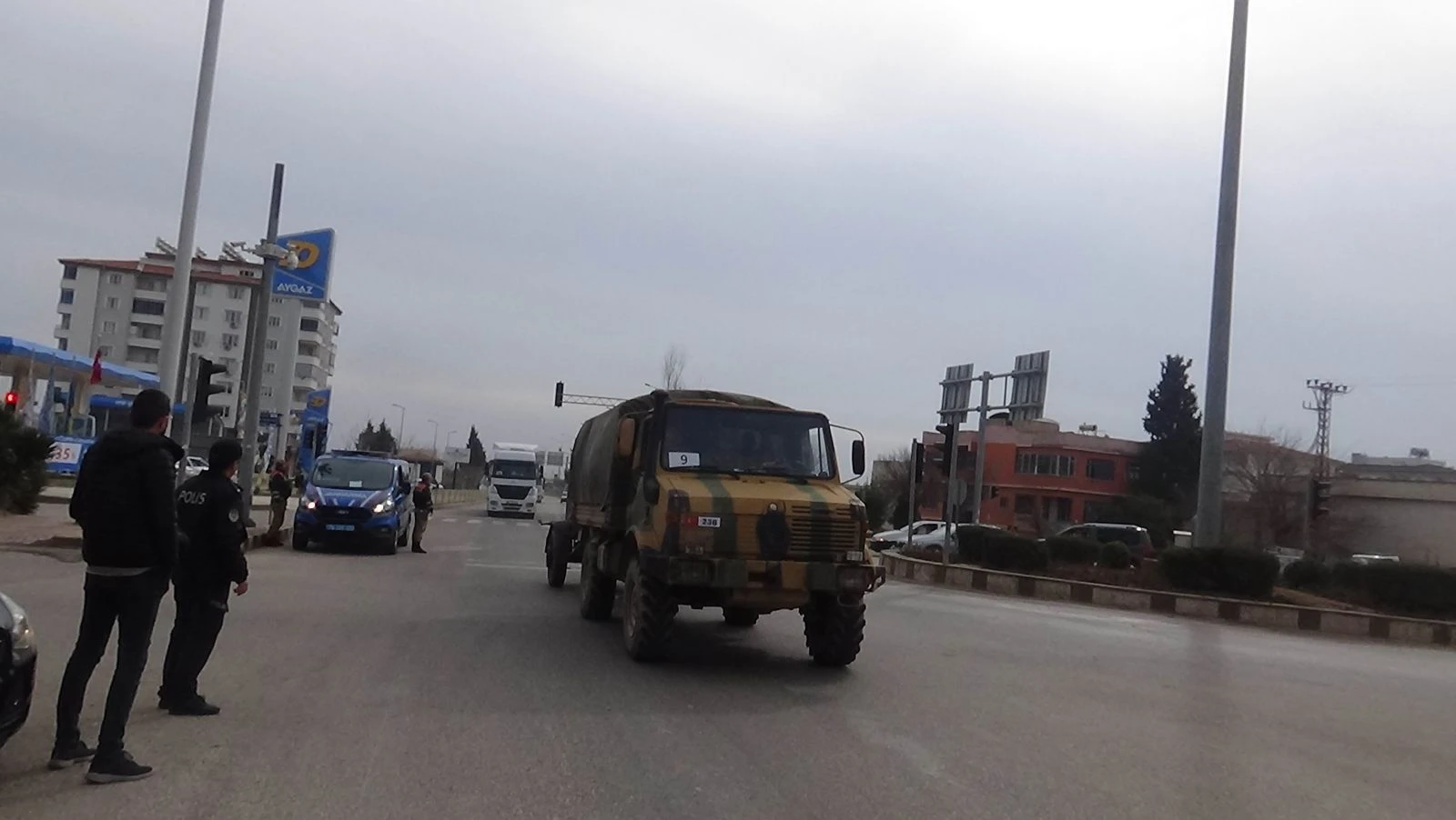 Kilis’ten İdlib’e komando sevkıyatı