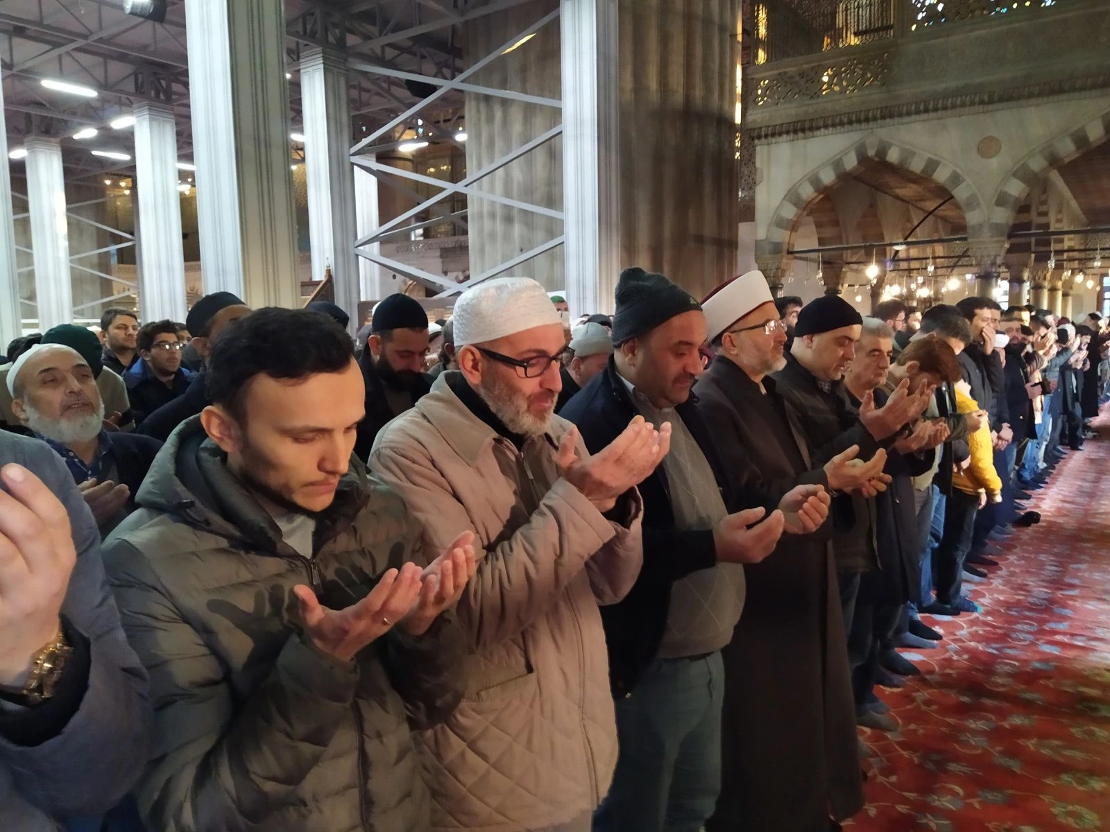 Sultanahmet Camii’nde ‘İdlib şehitleri’ için gıyabi cenaze namazı kılındı