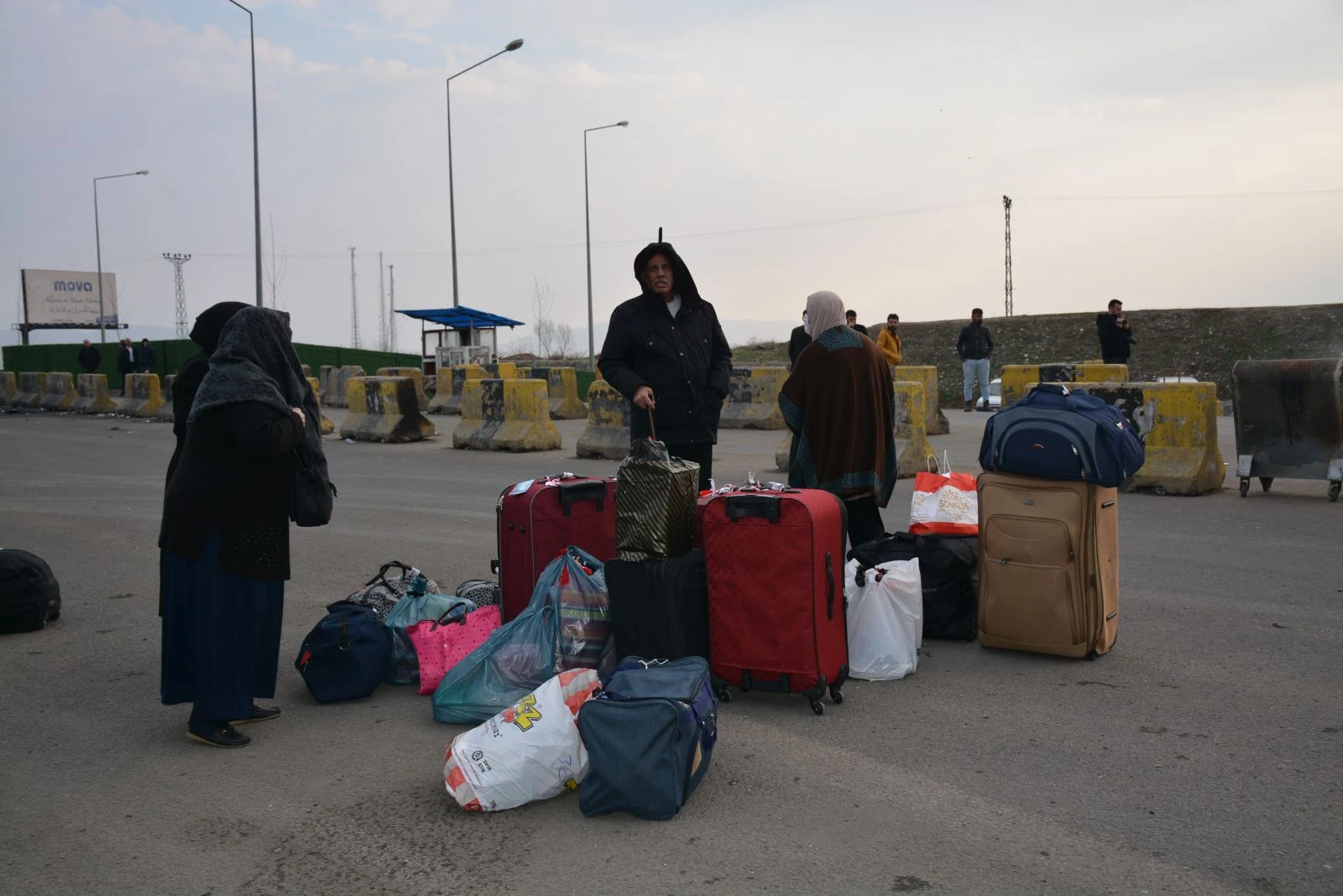 Habur giriş ve çıkışlara kapatıldı
