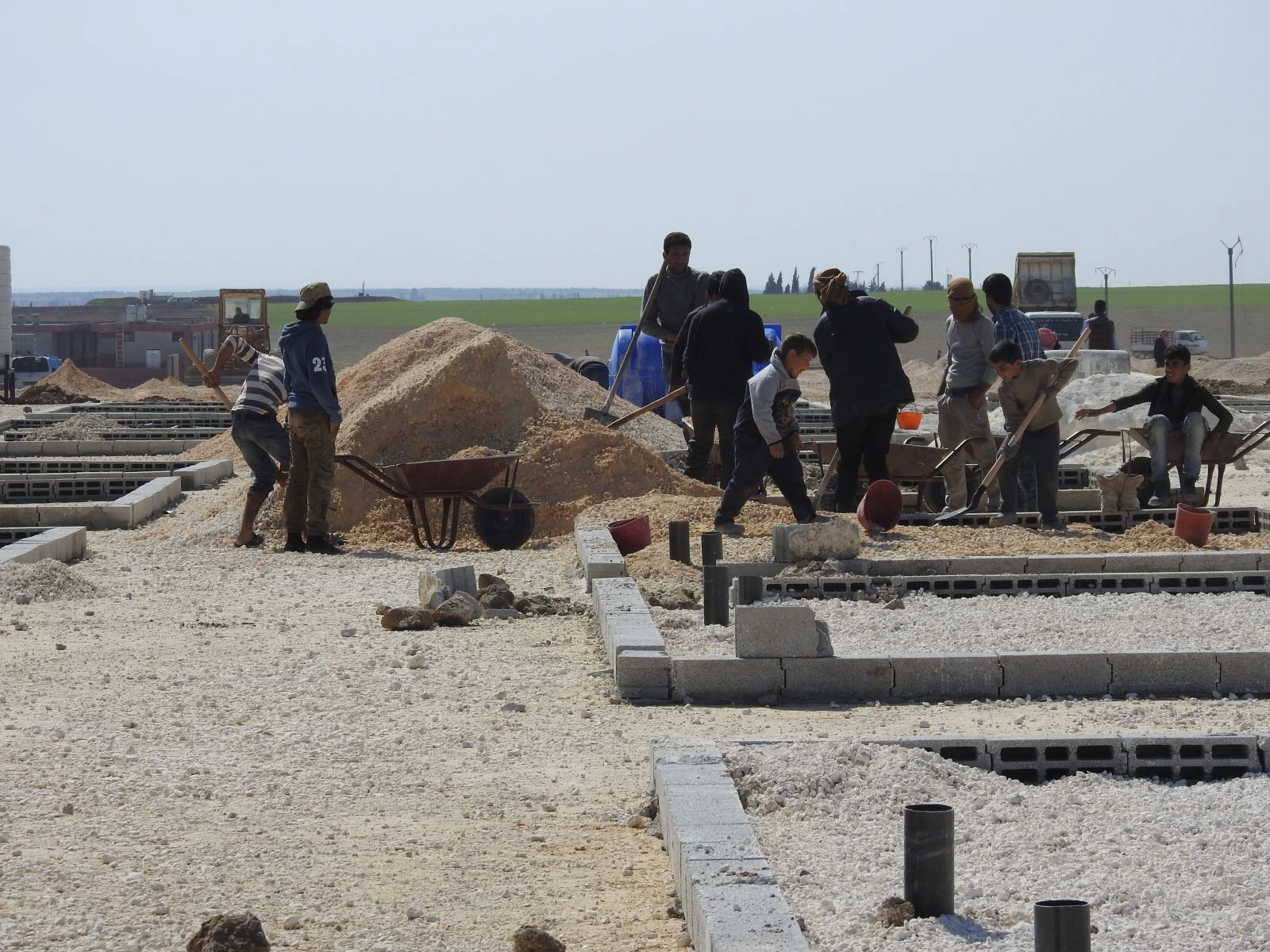 İdlib’den kaçan mültecileri Suriye’de tutacak proje