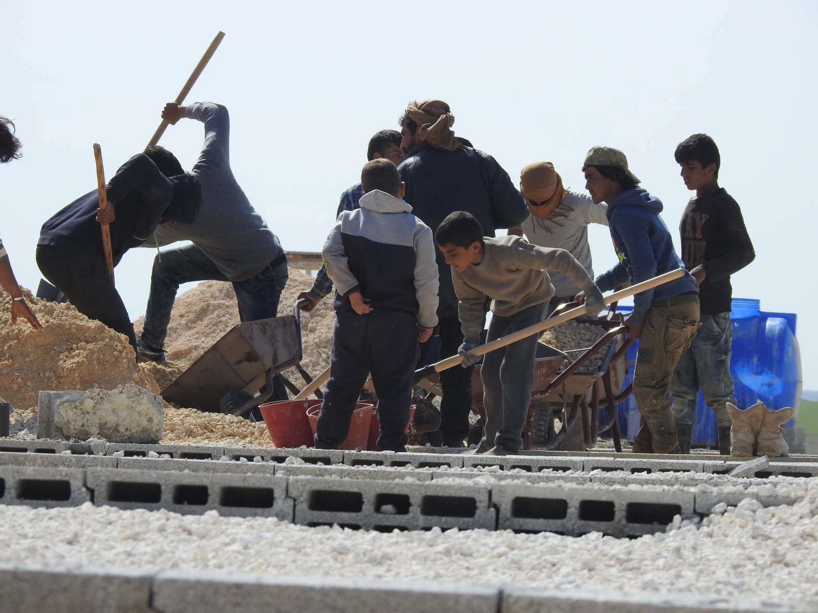 İdlib’den kaçan mültecileri Suriye’de tutacak proje